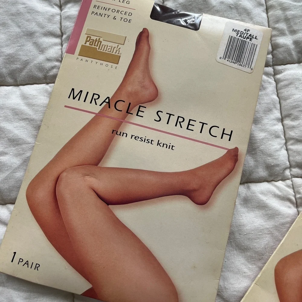 Vintage Pathmark Taupe Miracle Stretch Pantyhose NWT— Set of 4 — Sz Med/Tall